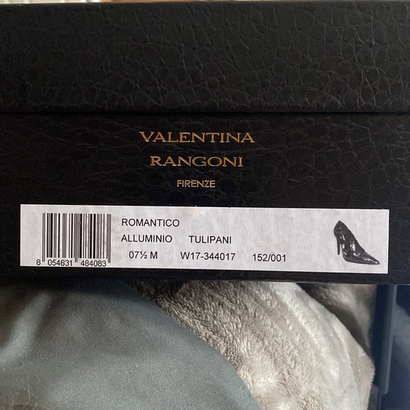 NWT Valentina Rangoni Romántico Printed Stiletto Pump. Size 7.5. Color: Aluminio - Picture 6 of 6